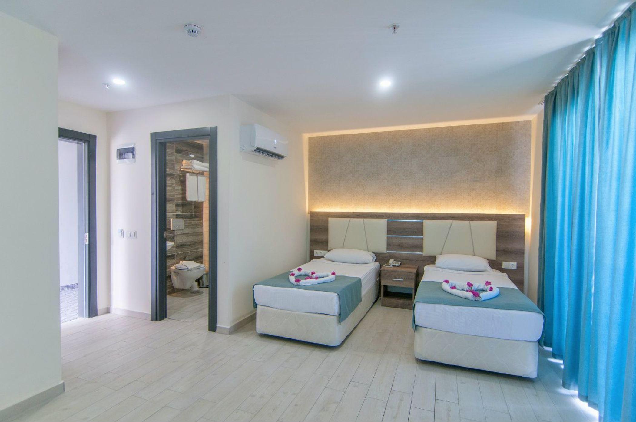 Kolibri Hotel เอาซัลลาร์ ภายนอก รูปภาพ