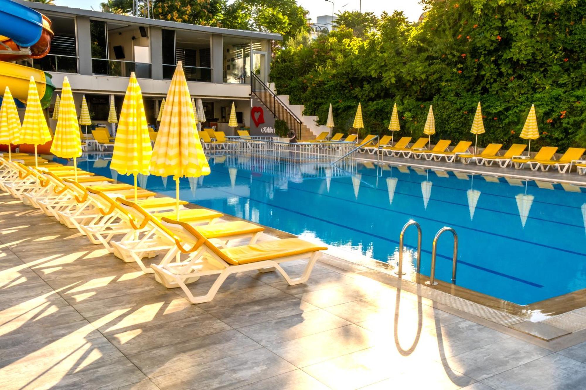 Kolibri Hotel เอาซัลลาร์ ภายนอก รูปภาพ